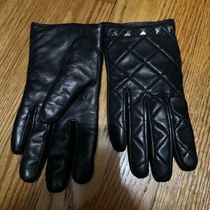 Michael Kors Women’s Studded Leather Gloves Like New Size 7